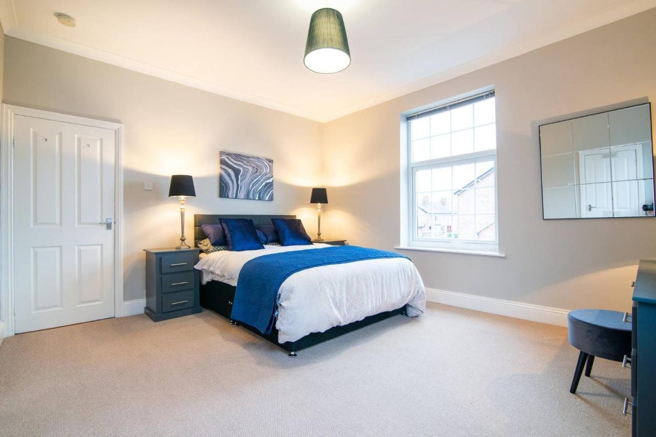 Modern Living 2 Bedroom Apartment South Wilmslow Exterior photo