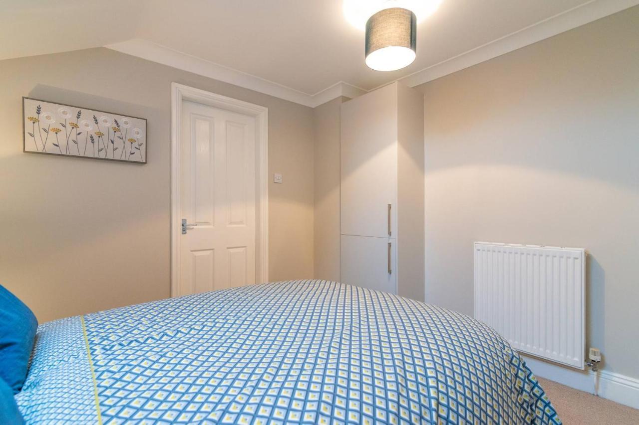 Modern Living 2 Bedroom Apartment South Wilmslow Exterior photo