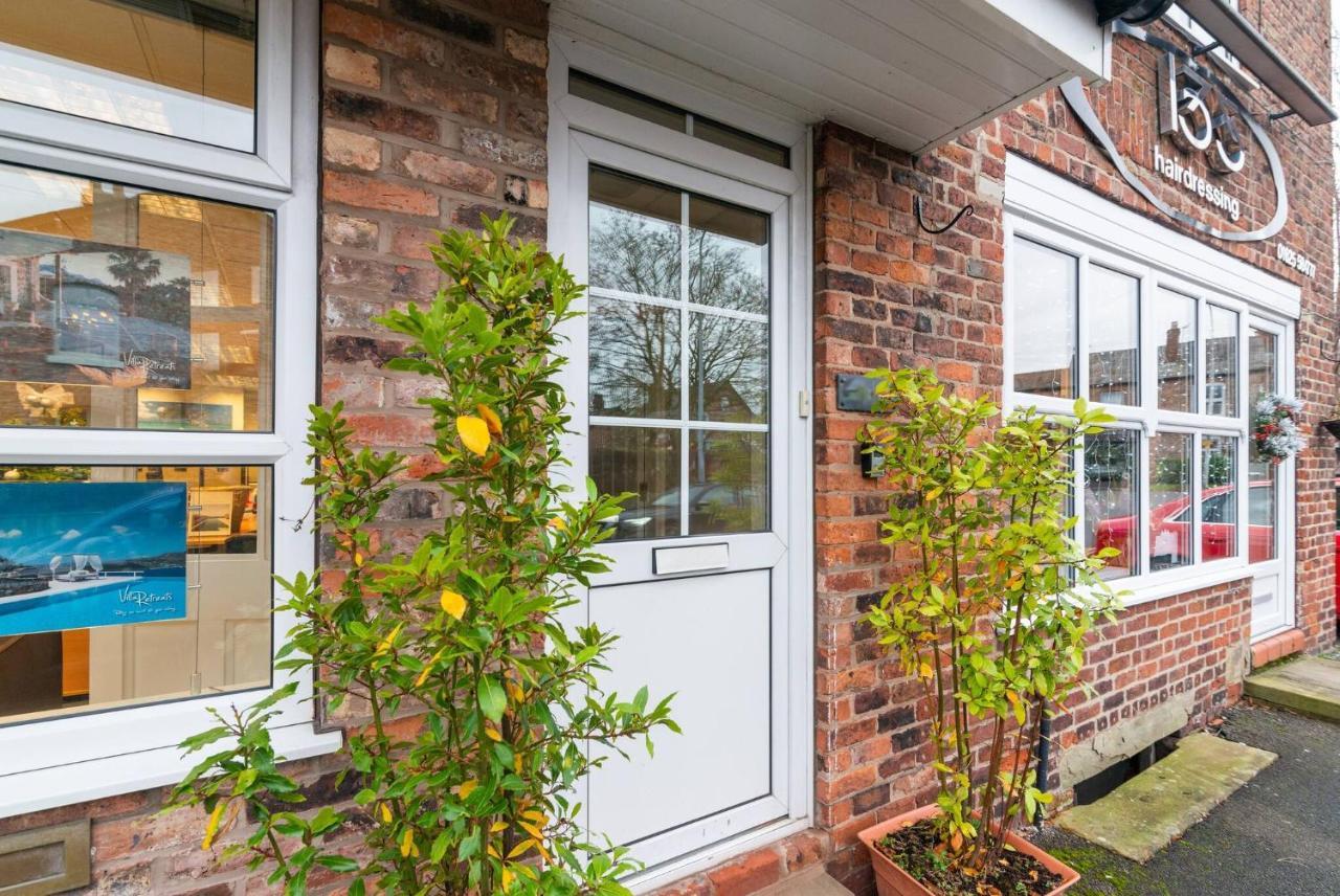 Modern Living 2 Bedroom Apartment South Wilmslow Exterior photo